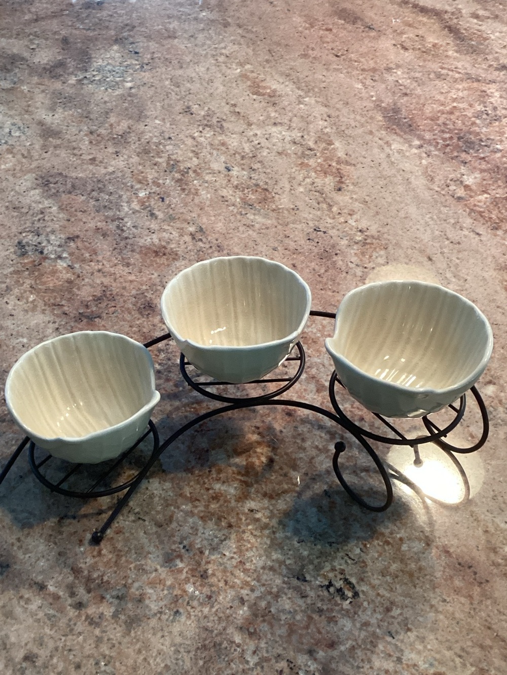 Pier 1 Cream Scalloped Stoneware Bowl trio on stand
